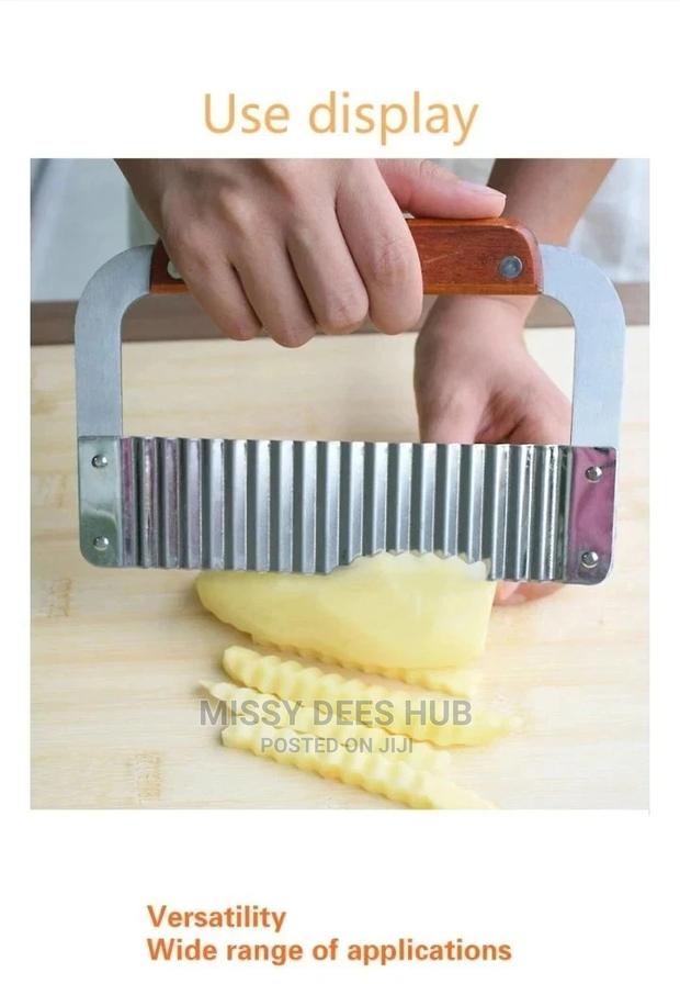 Crinkle Cutter or Wavy Knife · Photo 1