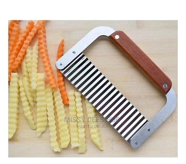 Crinkle Cutter or Wavy Knife · Photo 6