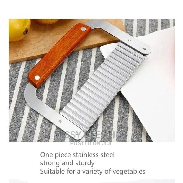 Crinkle Cutter or Wavy Knife · Photo 7