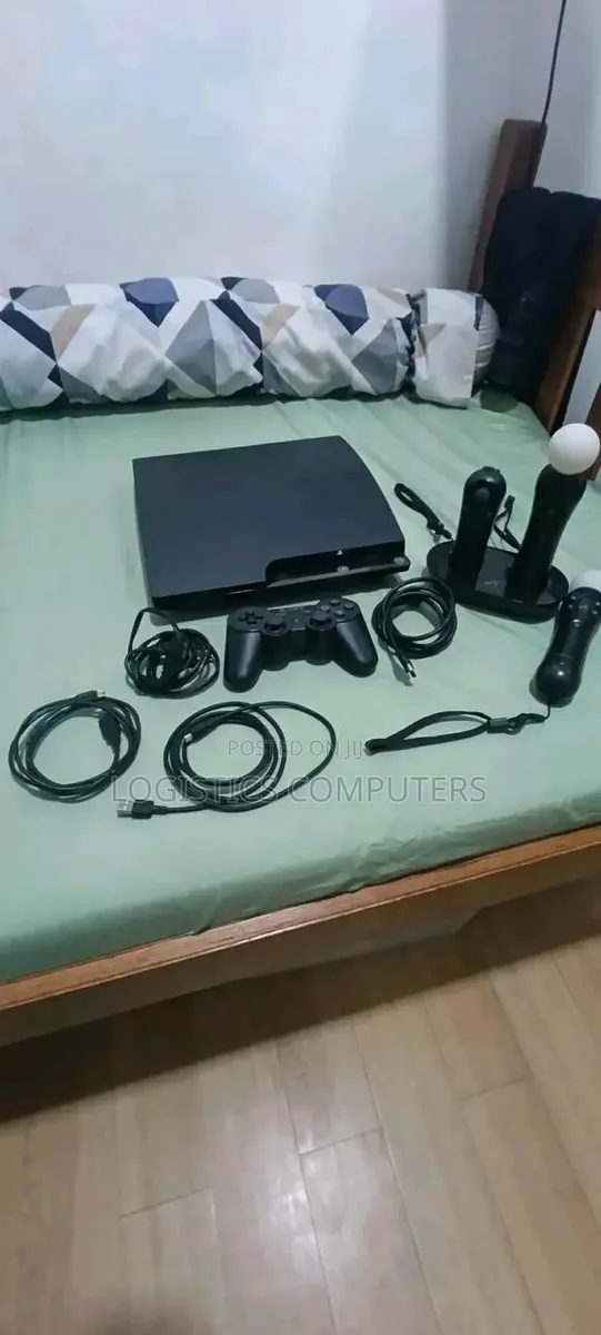 Play Station 3 With Accessories · Photo 1