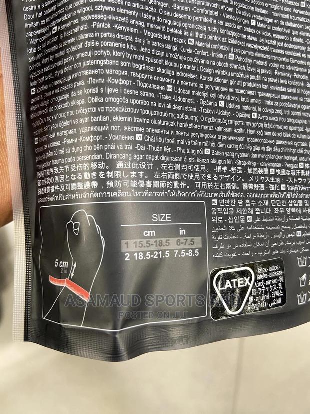 Original Wrist Support at Cool Price · Photo 3