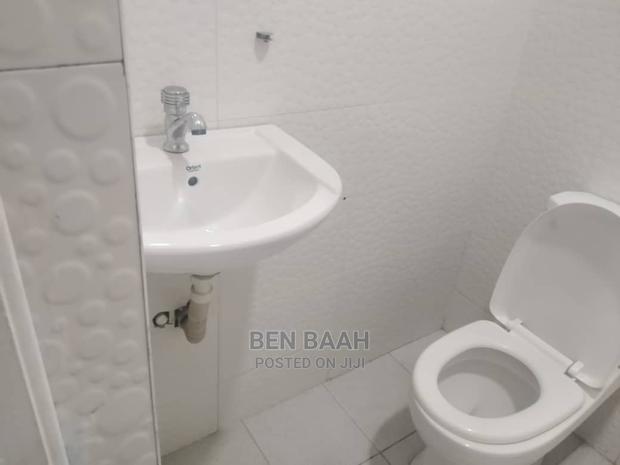 2bdrm Block of Flats in Ben Properties, Ga East Municipal for rent · Photo 8