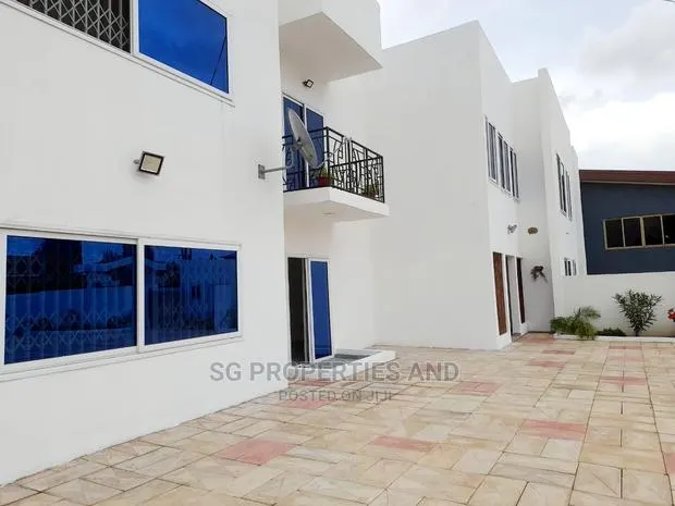 2bdrm House in Community 20, Spintex for rent · Photo 1