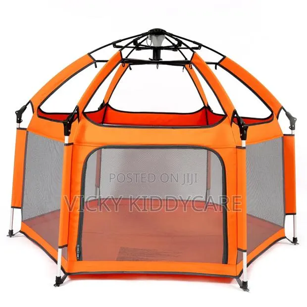 Foldable Play Fence With Cover · Photo 2