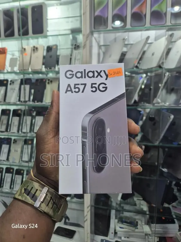 New Samsung Galaxy A57 128 GB Gray · Photo 1
