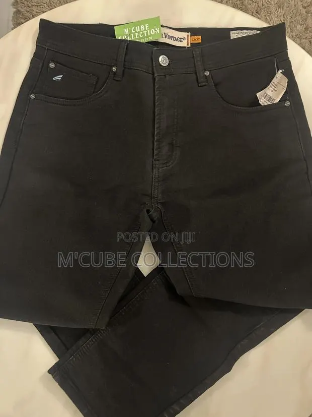 Men's Black Slim-Fit Jeans · Photo 1