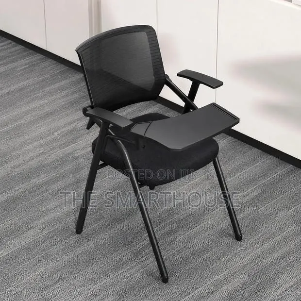 Executive Chair With Desk · Photo 1