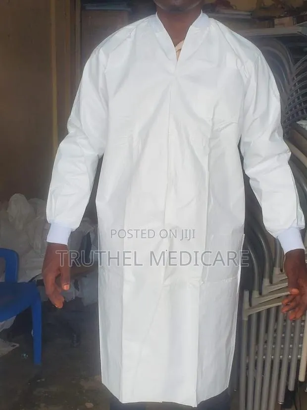 Disposable Lab Coats · Photo 1