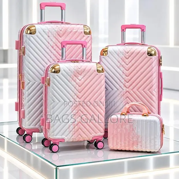 Engagement Luggage · Photo 1