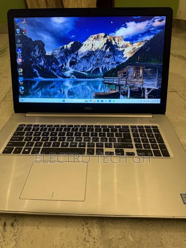 Laptop Dell Inspiron 17 5770 8GB Intel Core i5 HDD+SSD 1T · Photo 1