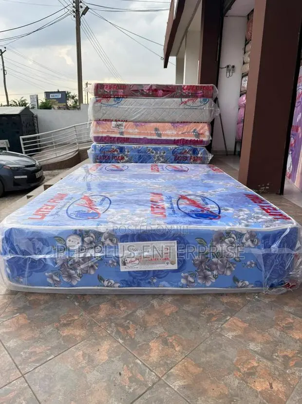 12 Inches High Density Double Size Mattress · Photo 1