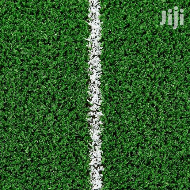 Putting Mat With Ball Return · Photo 6