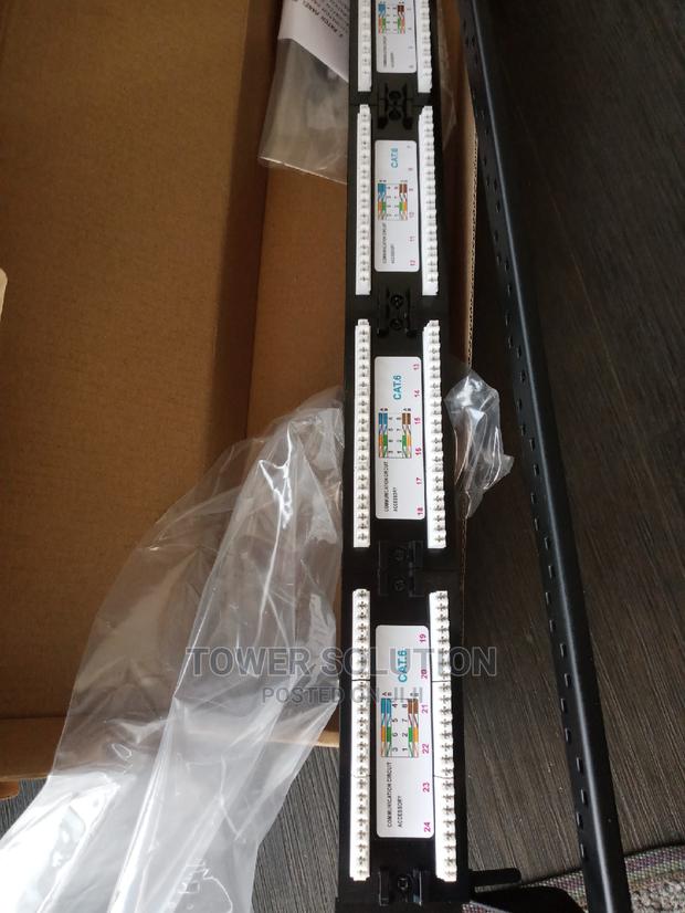 Network Patch Panel 24port · Photo 2