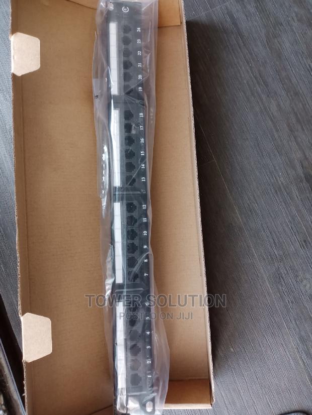 Network Patch Panel 24port · Photo 4