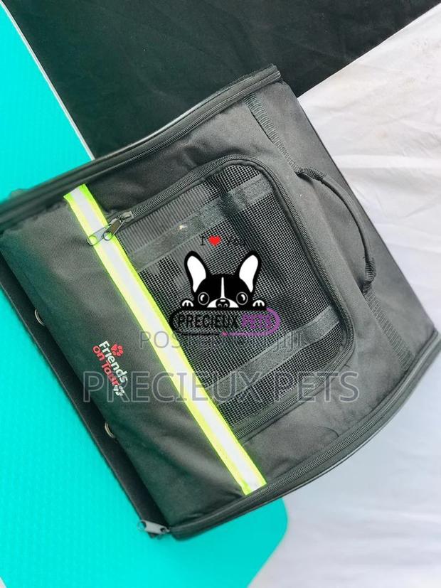 Mobile Toy Dog Bag Series 2021-26 · Photo 1