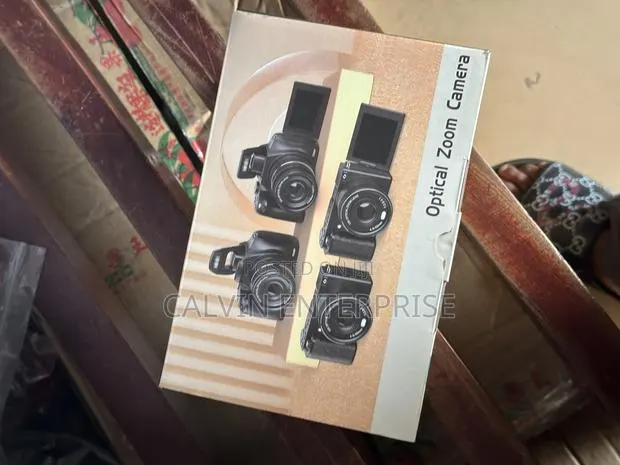 Camcorder High Definition Optical Zoom Camera · Photo 1