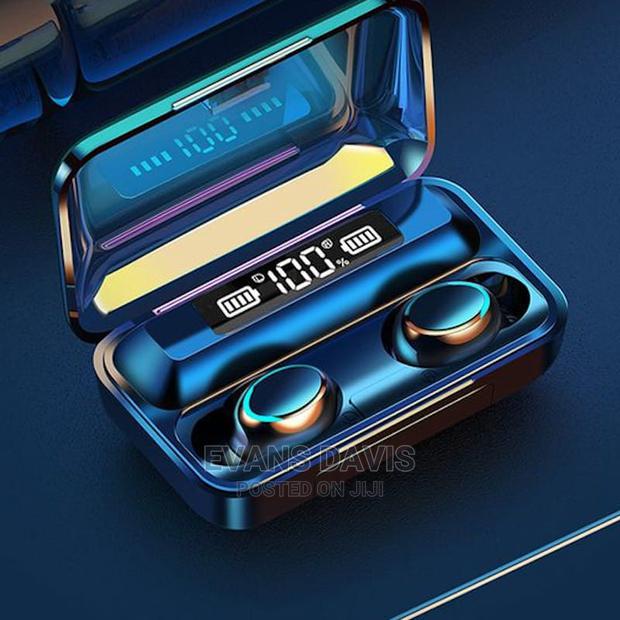 Intelligent Wireless/Bluetooth Earpiece WTH Power Bank Case · Photo 1