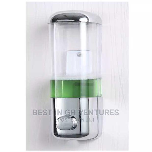 500ml Manual Soap/Sanitizer Dispenser · Photo 1