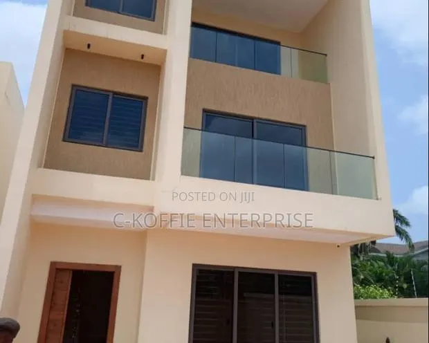 5bdrm Mansion in Dzorwulu for rent · Photo 1