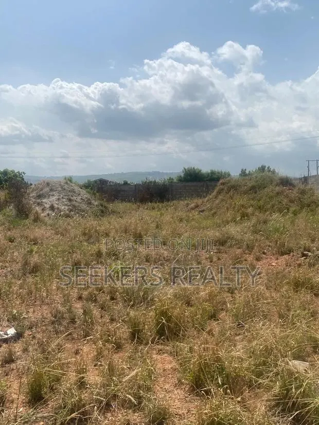 Roadside Land Walled and Gated 3 Plots of Land · Photo 1