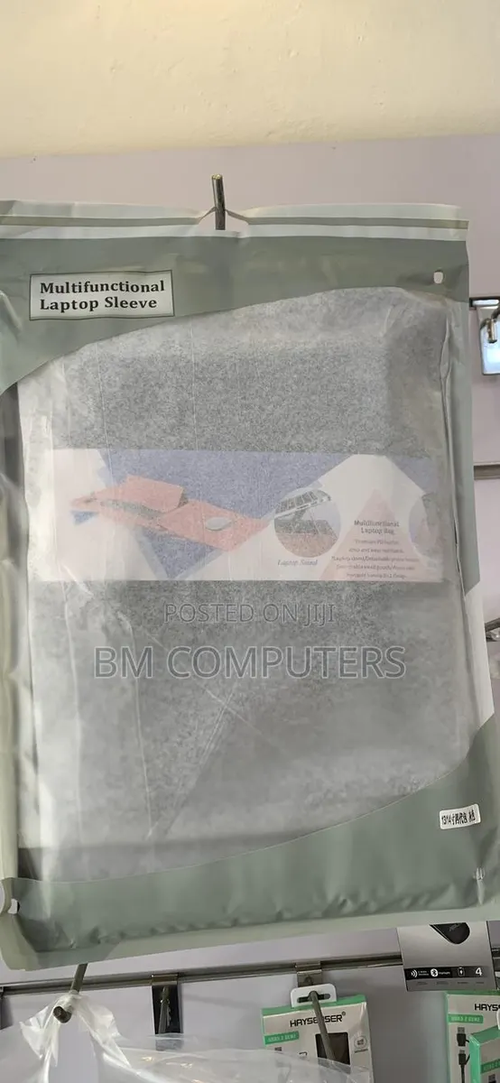 Multifunctional Laptop Sleeves · Photo 1