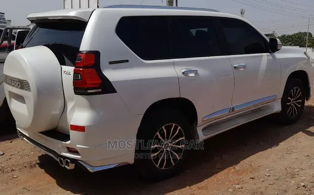 Car for Rent Landcruiser Prado for Rent in Ghana · Photo 1