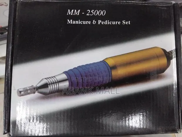 Manicure and Pedicure Set · Photo 1