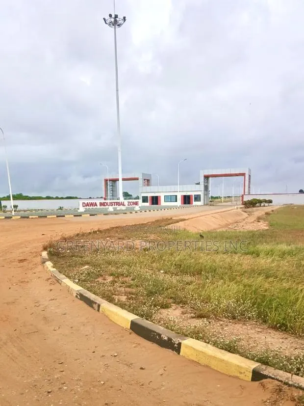 Genuine Titled Acre Plots Land for Sale · Photo 1