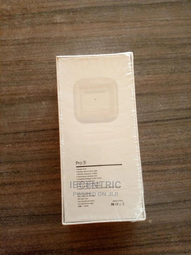 Pro 5 Wireless Earbuds · Photo 5