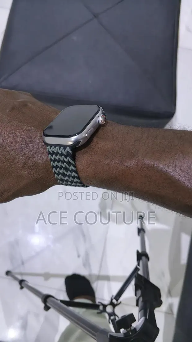 S11 Max Amoled Smart Watch · Photo 1