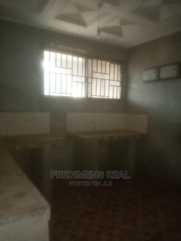 8bdrm House in Fredimens Real, Kumasi Metropolitan for sale · Photo 6
