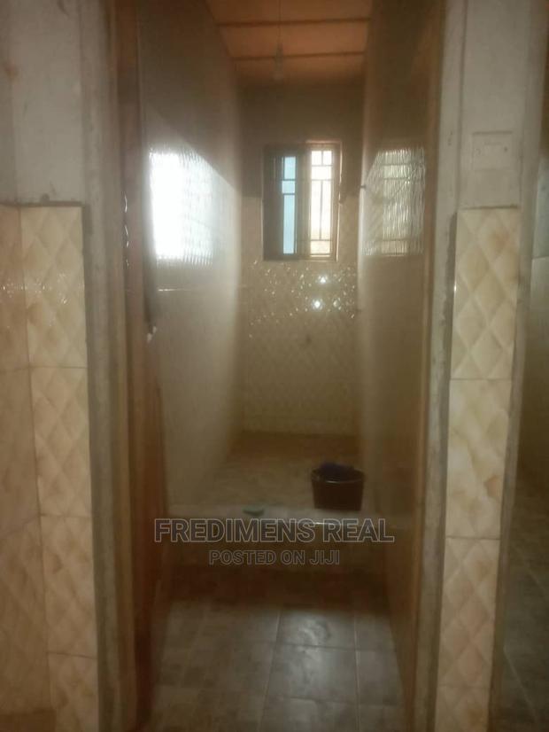 8bdrm House in Fredimens Real, Kumasi Metropolitan for sale · Photo 5