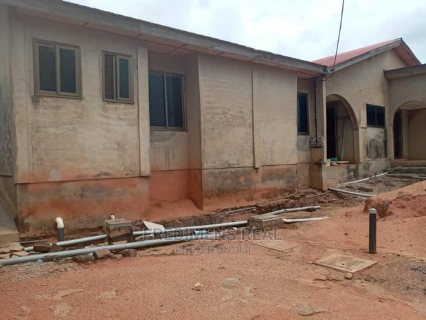 8bdrm House in Fredimens Real, Kumasi Metropolitan for sale · Photo 2