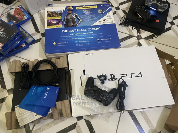 New Playstation 4 Slim With Complete Box · Photo 4