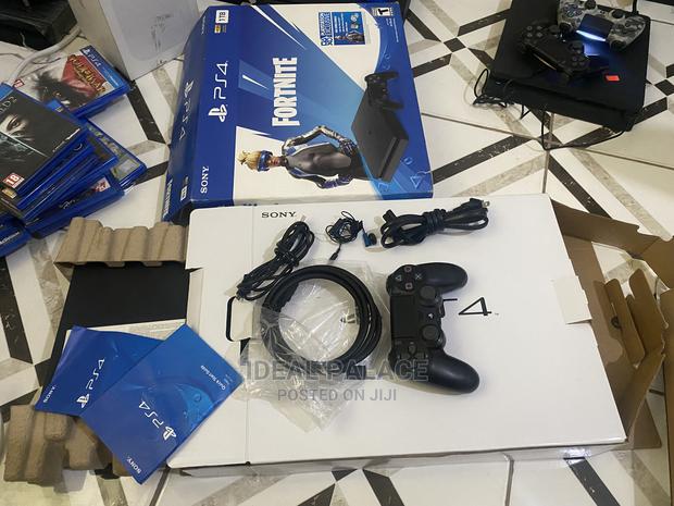 New Playstation 4 Slim With Complete Box · Photo 1
