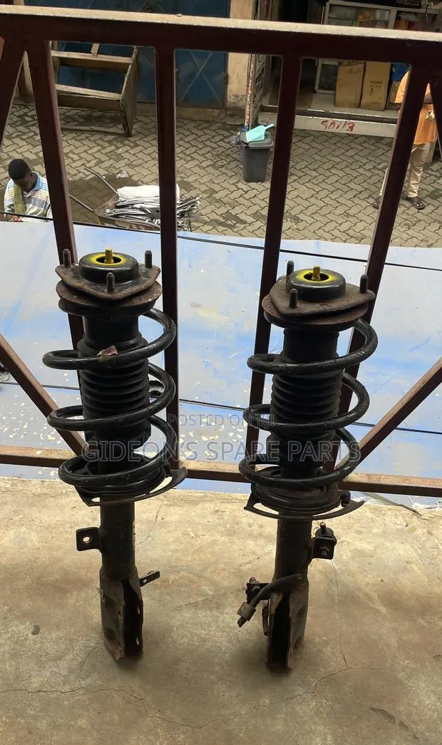 Dodge Caliber Front Shock Absorber · Photo 1