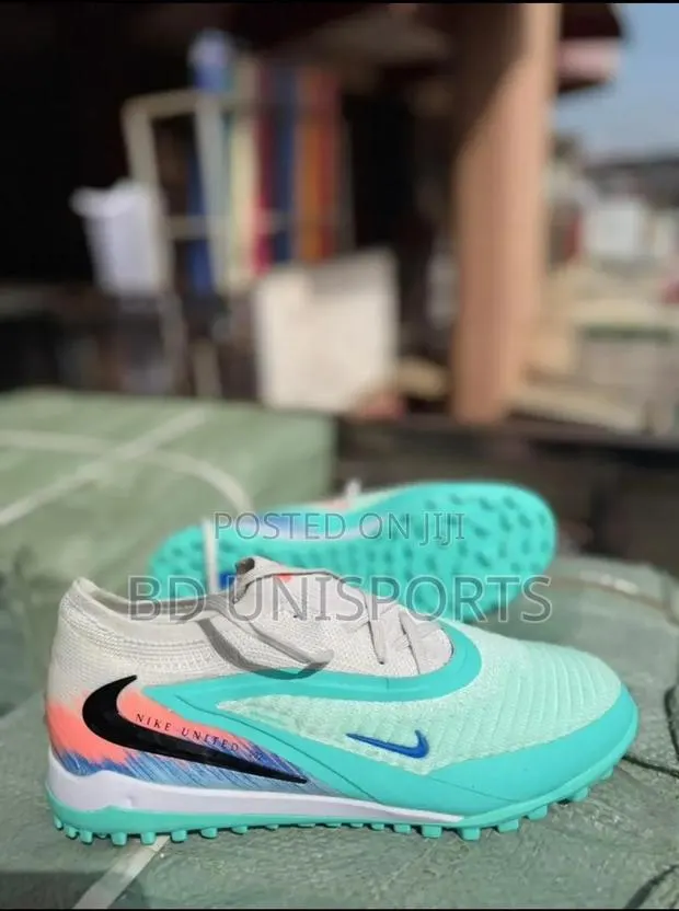 Nike Mercurial Gym Boots · Photo 1