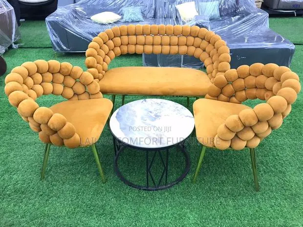 Imported Outdoor Set · Photo 1