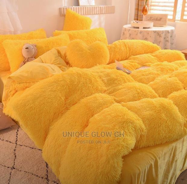 Fluffy Duvet Set at 8pcs 1 Quilt, 1 Sheet, 6 Pillow Case · Photo 1
