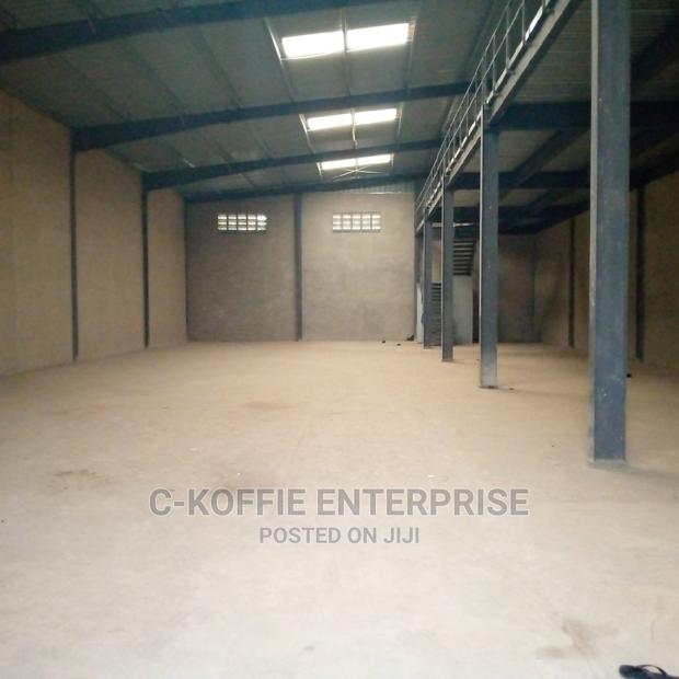 350 SQM Warehouse at Achimota 4 Rent · Photo 5