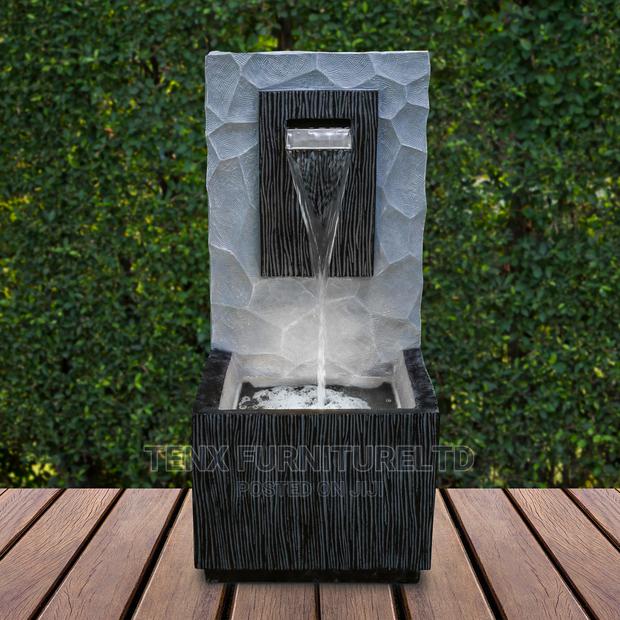 Water Fountain 907 · Photo 1