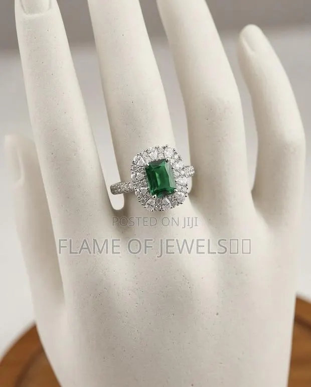 Stunning Silver Ring · Photo 1