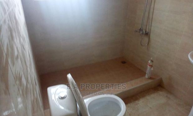 4bdrm House in New Legon for Sale · Photo 2