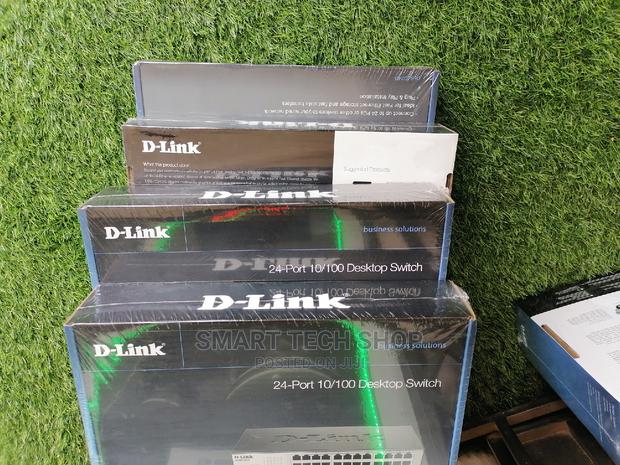 Dlink 24 Port Fast Ethernet Switch Unmanaged · Photo 2