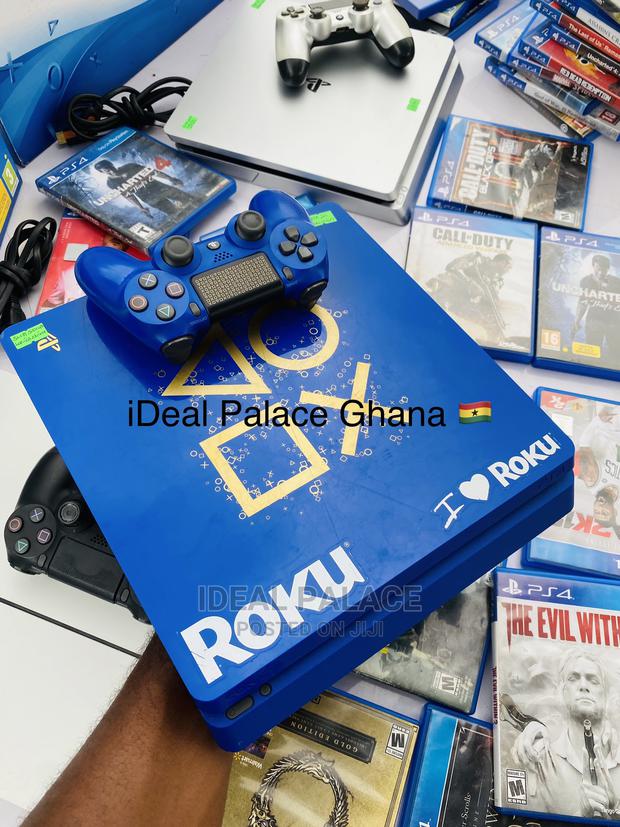 Playstation 4 Slim Limited Edition Blue · Photo 4