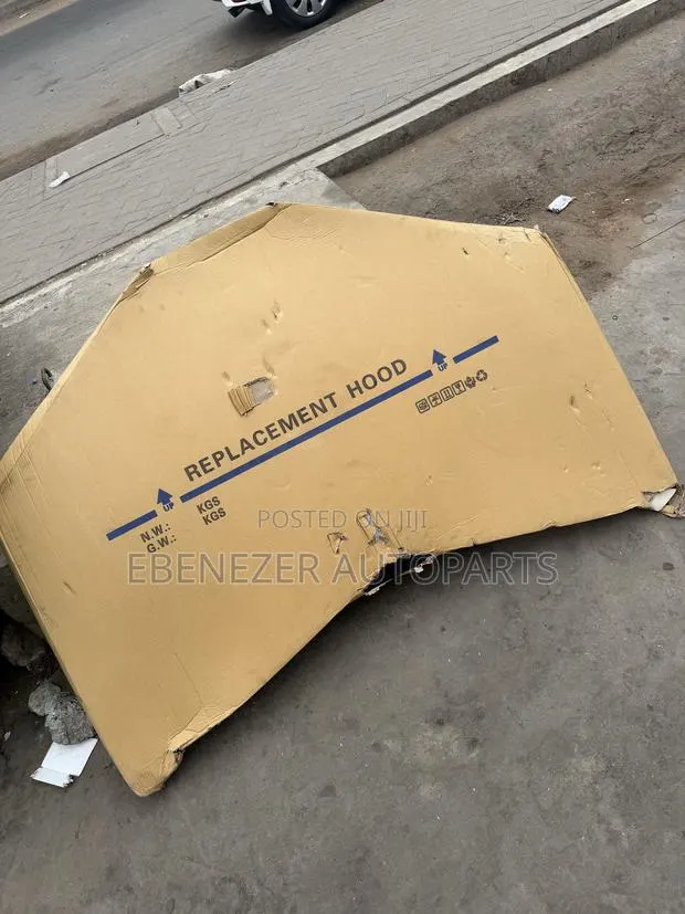 Toyota Rav 4 Bonnet Hood 2014 2015 2016 2017 · Photo 1