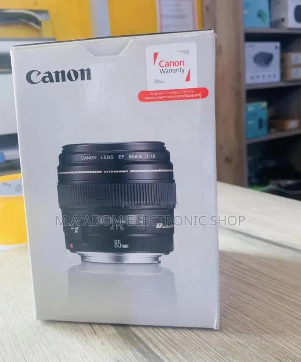 Quality Canon EF 85mm Telephoto Lens for Canon SLR Cameras. · Photo 1