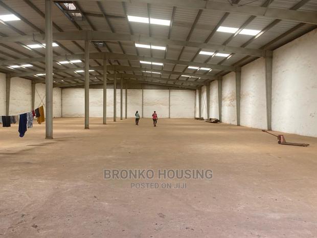 Warehouse and Apartment for Rent at Tema Industrial Area · Photo 4