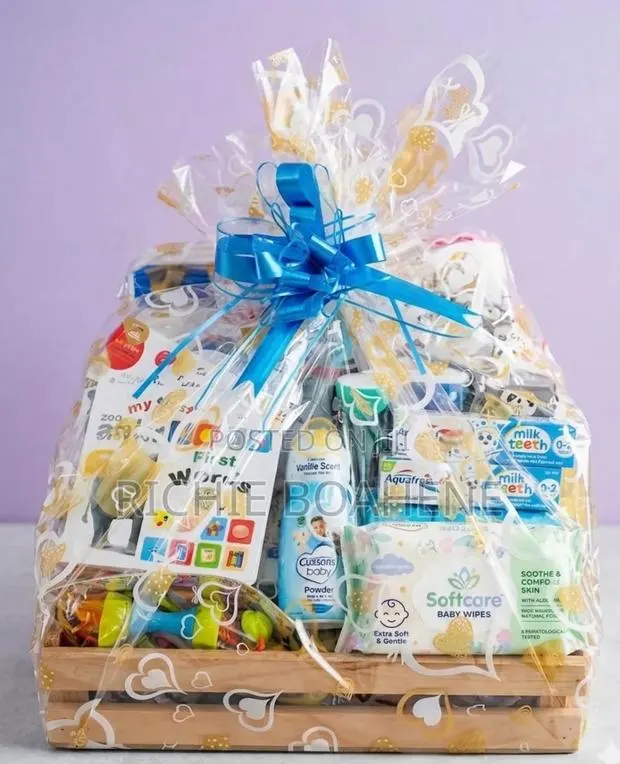 Baby Boy/Girl Hamper · Photo 1