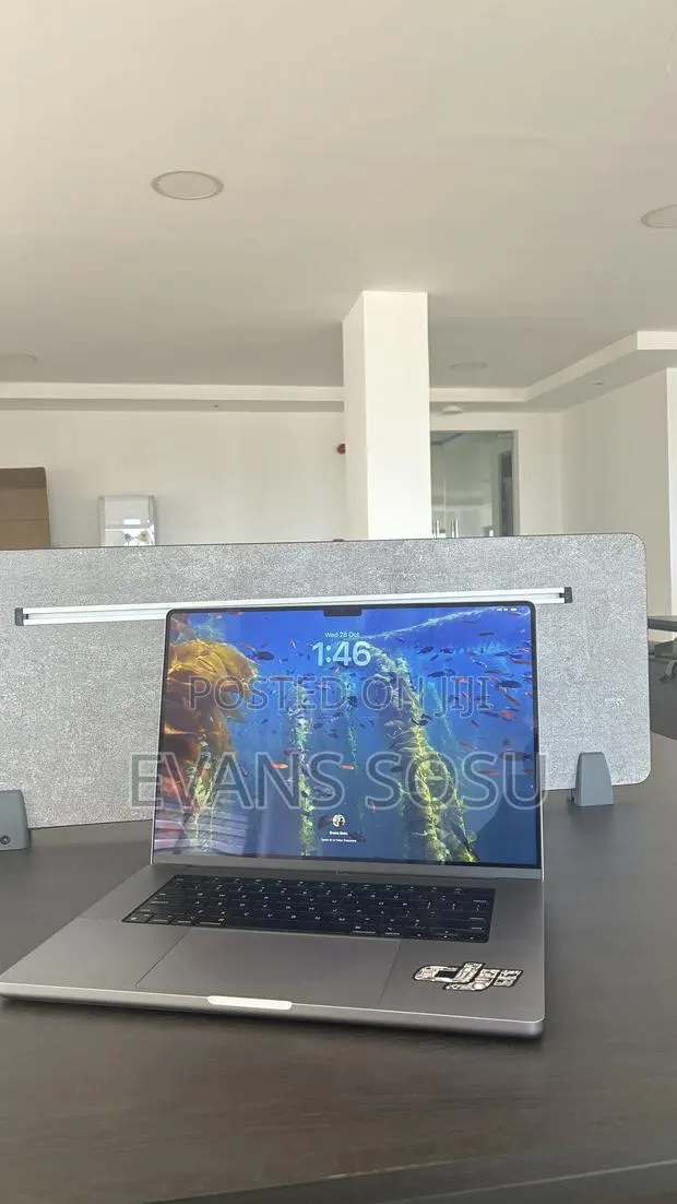 Laptop Apple MacBook Pro 16GB Apple M1 Pro SSD 1T · Photo 1